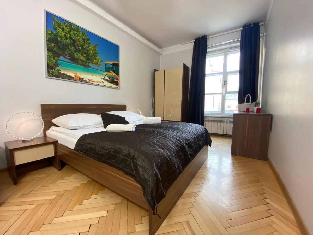 P&j Floriańska Apartament *